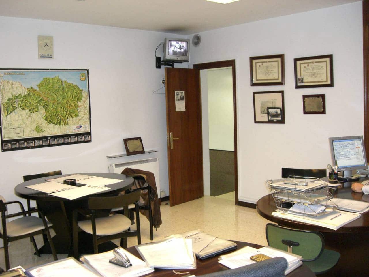 Kommersiell til salgs i Bilbao - € 330 000 (Ref: 4028102)