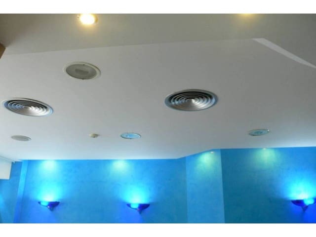 Comercial para venda em Bilbao - 126 000 € (Ref: 4261001)