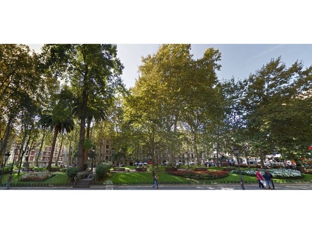 Commercial for sale in Bilbao - € 310,000 (Ref: 4261013)