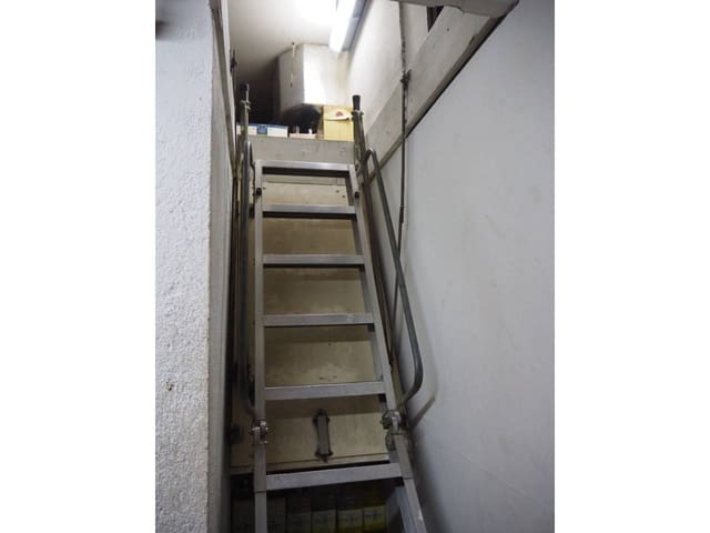 Commercial for sale in Bilbao - € 310,000 (Ref: 4261013)