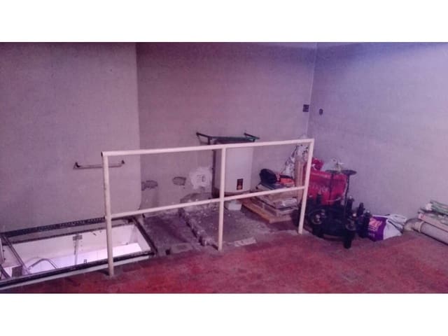 Commercial for rent in Bilbao - € 500 (Ref: 4285681)