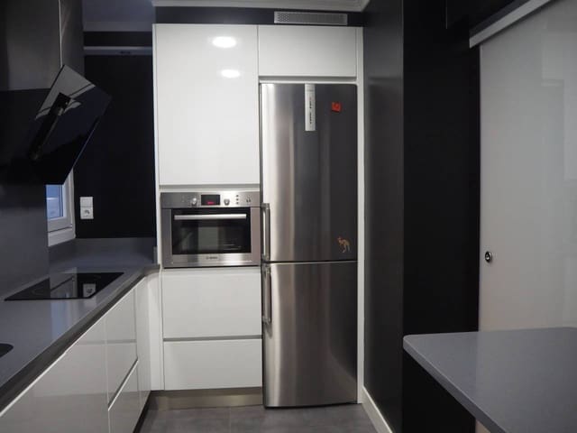 2 bedroom Flat for rent in Bilbao - € 1,350 (Ref: 4313253)