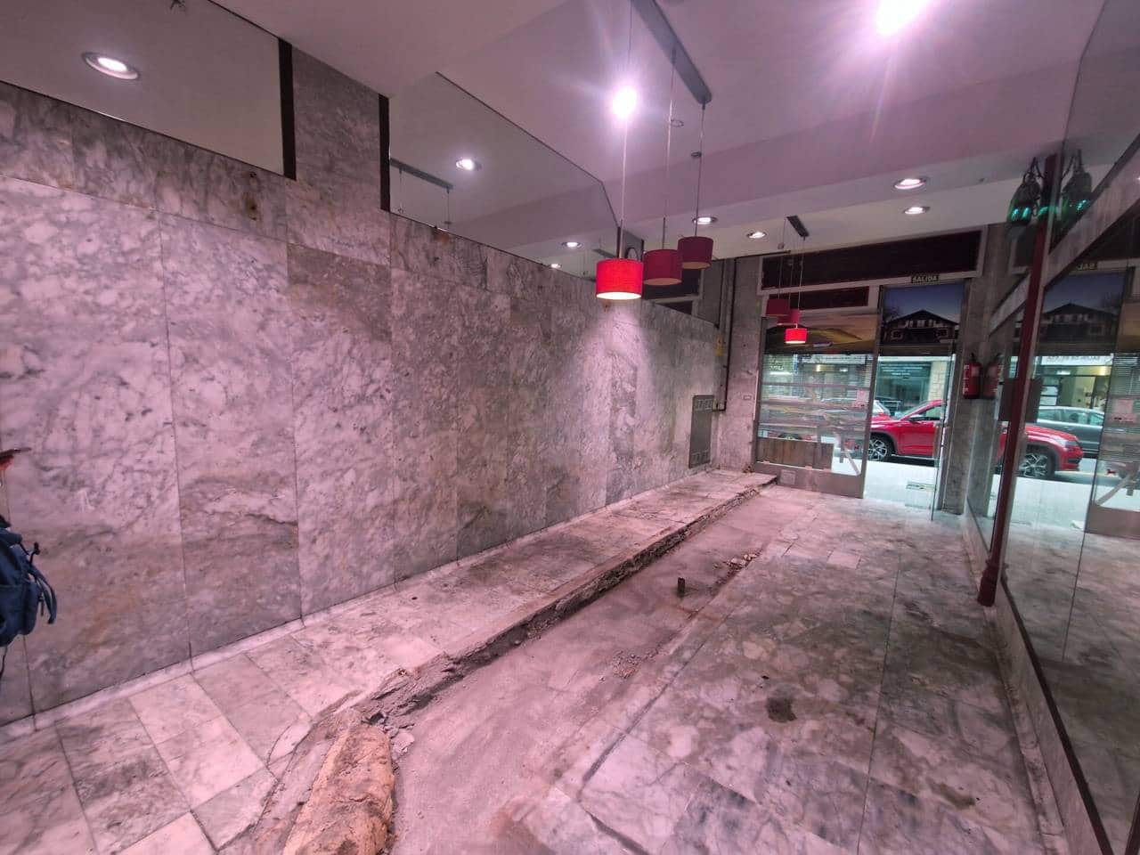 Erhverv til salg i Bilbao - € 175.000 (Ref: 4410854)