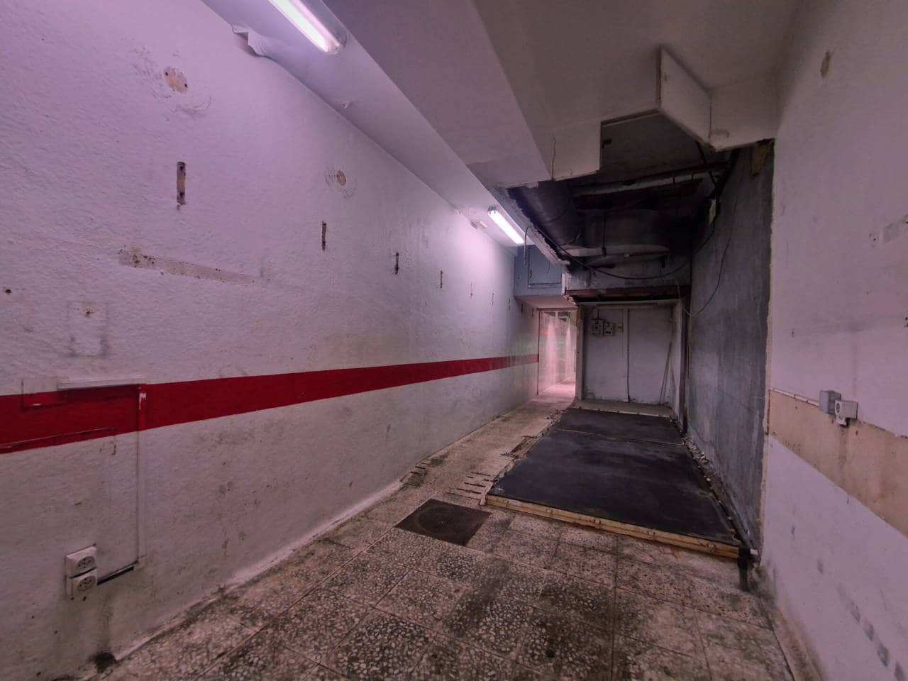 Erhverv til salg i Bilbao - € 175.000 (Ref: 4410854)