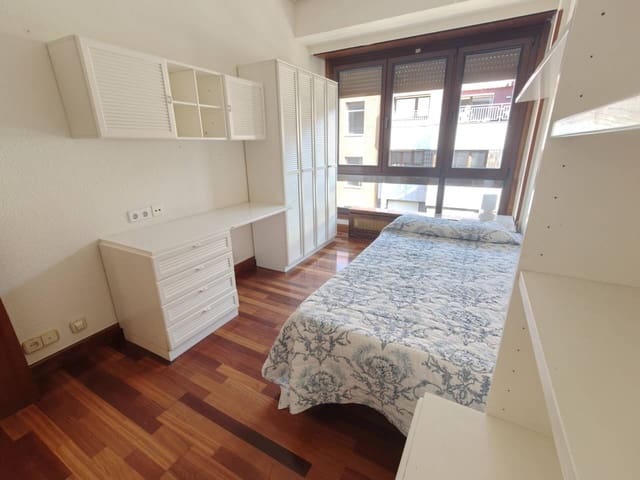 3 bedroom Flat for rent in Bilbao - € 1,400 (Ref: 4421010)