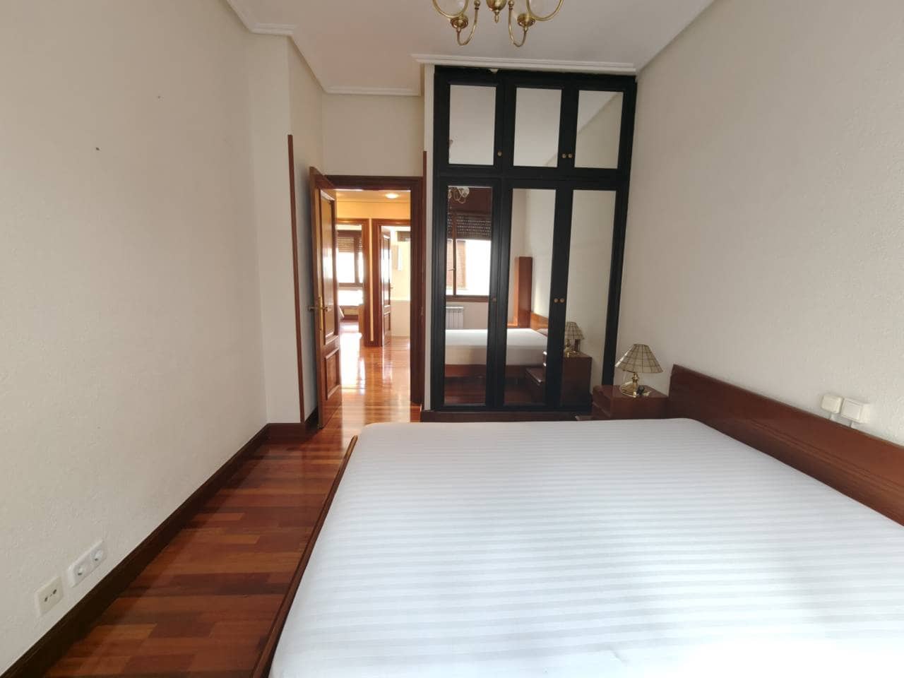 3 bedroom Flat for rent in Bilbao - € 1,400 (Ref: 4421010)