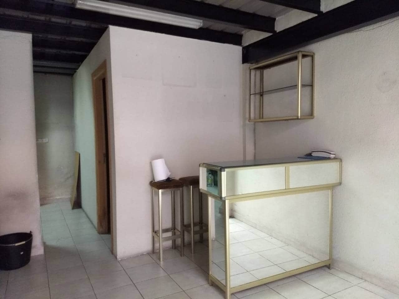 Kommersiell til salgs i Bilbao - € 126 000 (Ref: 4460644)