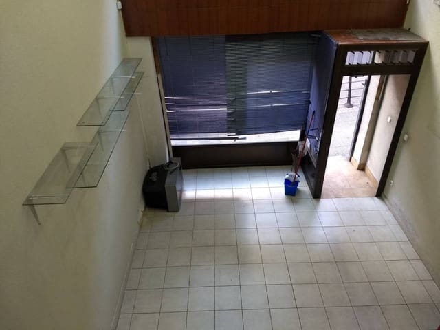 Commercial for sale in Bilbao - € 126,000 (Ref: 4460644)