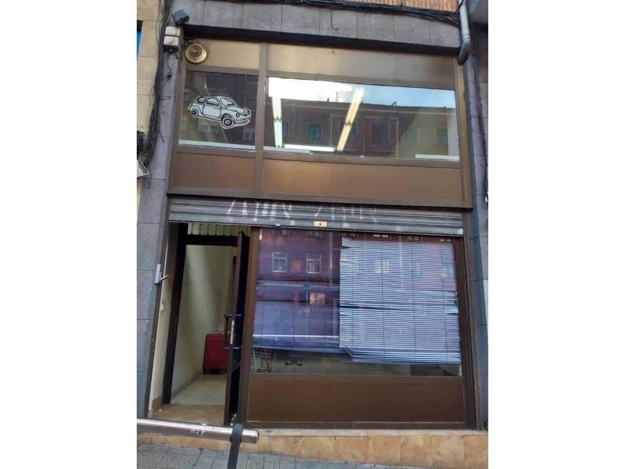 Kommersiell til salgs i Bilbao - € 126 000 (Ref: 4460644)