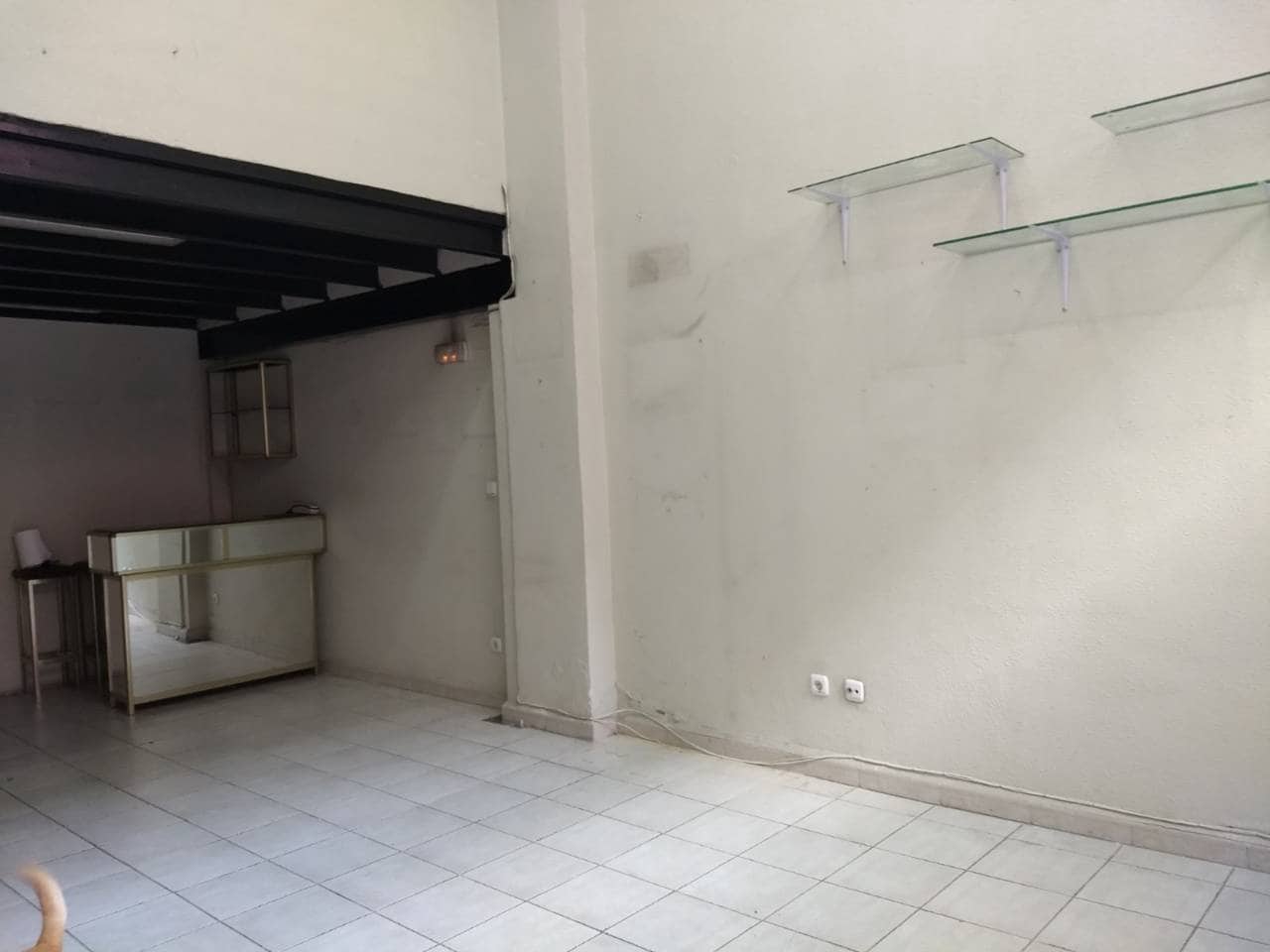 Kommersiell til salgs i Bilbao - € 126 000 (Ref: 4460644)