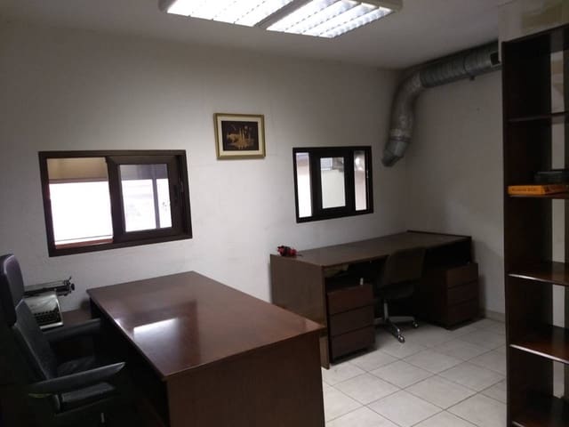 Commercial for sale in Bilbao - € 126,000 (Ref: 4460644)