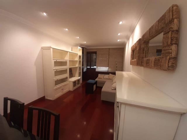 2 bedroom Flat for rent in Bilbao with garage - € 1,200 (Ref: 4629084)