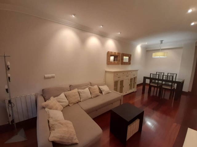 2 bedroom Flat for rent in Bilbao with garage - € 1,200 (Ref: 4629084)