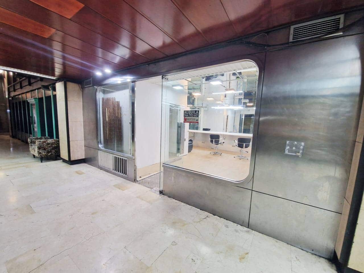 Commercial for rent in Bilbao - € 400 (Ref: 4647174)