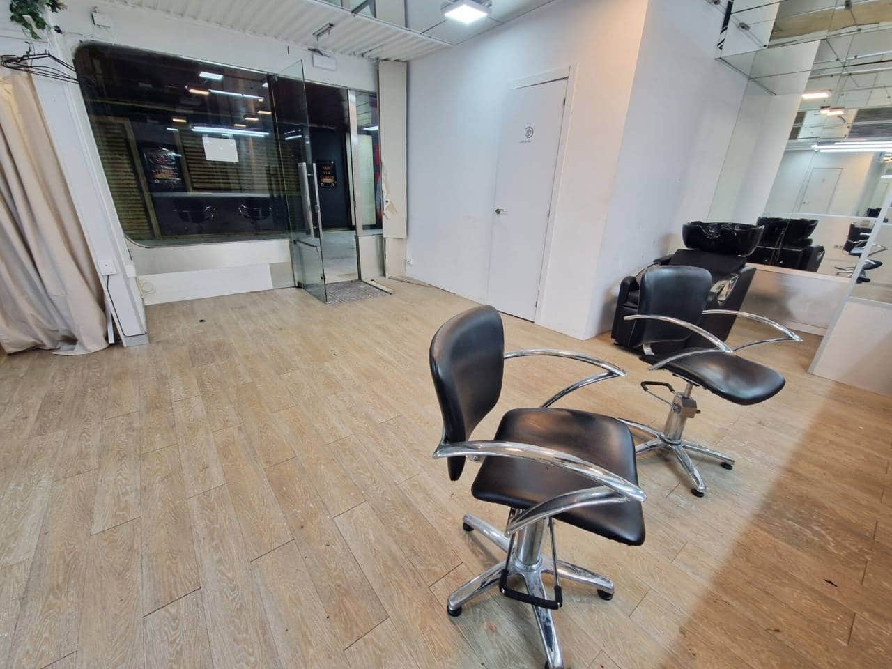 Commercial for rent in Bilbao - € 400 (Ref: 4647174)
