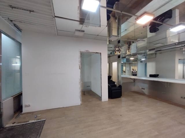 Erhverv til leje i Bilbao - € 400 (Ref: 4647174)