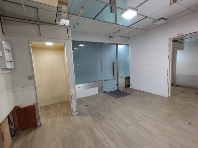Erhverv til leje i Bilbao - € 400 (Ref: 4647174)