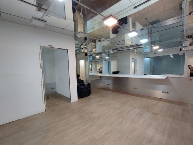 Erhverv til leje i Bilbao - € 400 (Ref: 4647174)