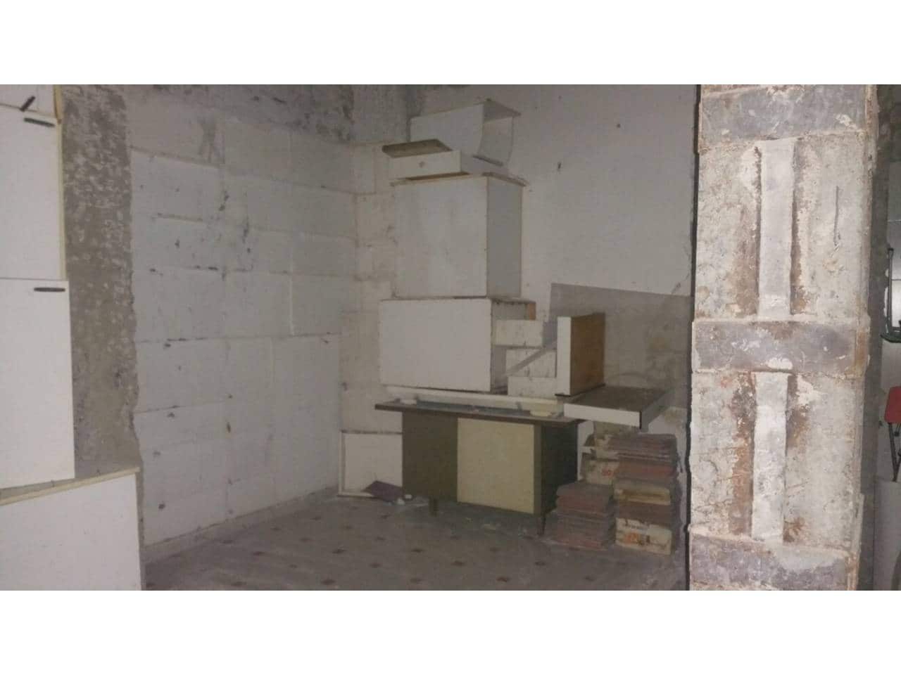 Erhverv til salg i Bilbao - € 110.000 (Ref: 4809976)