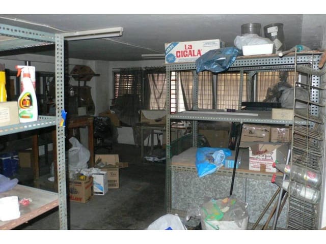 Commercial for sale in Bilbao - € 175,000 (Ref: 5013384)