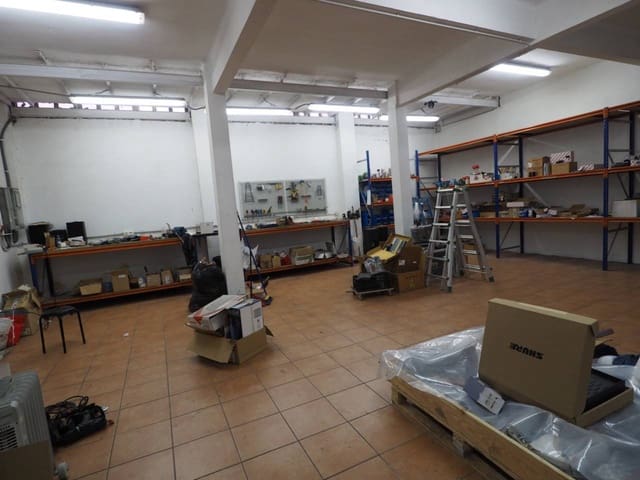 Commercial for rent in Bilbao - € 900 (Ref: 5711059)