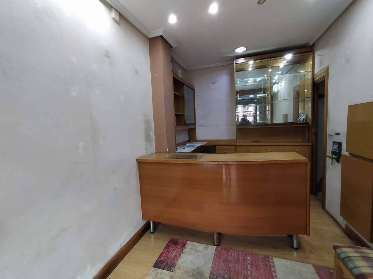 Kommersiell til leie i Bilbao - € 550 (Ref: 5975570)