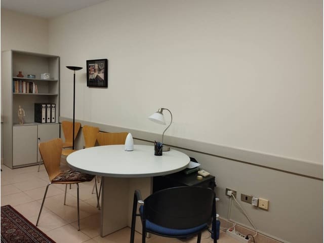 Kontor til salgs i Bilbao - € 48 000 (Ref: 6385024)