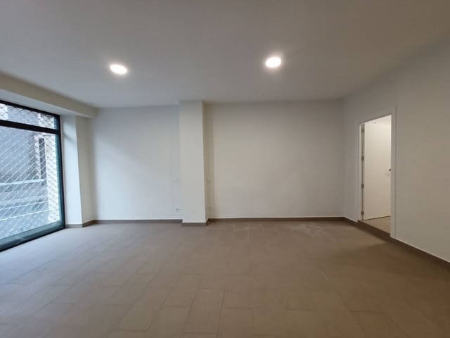 Kommersiell til leie i Bilbao - € 600 (Ref: 6430078)
