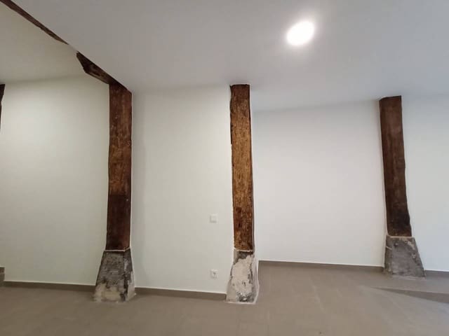 Kommersiell til leie i Bilbao - € 600 (Ref: 6430078)