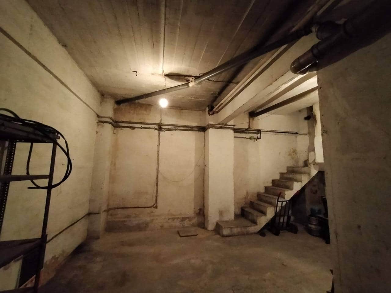 Kaupallinen myytävänä paikassa Bilbao - 110 000 € (Ref: 6466174)