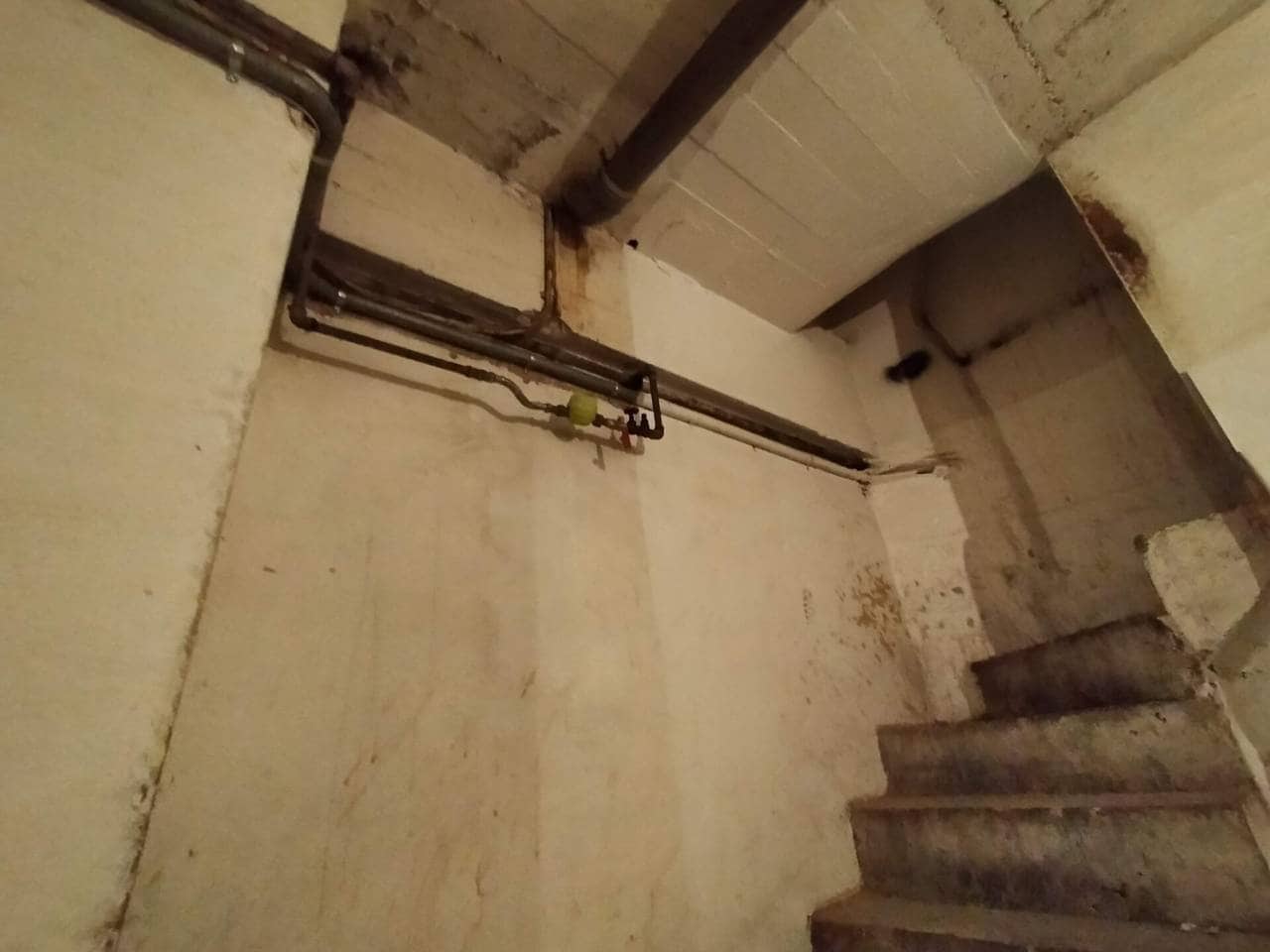 Kaupallinen myytävänä paikassa Bilbao - 110 000 € (Ref: 6466174)