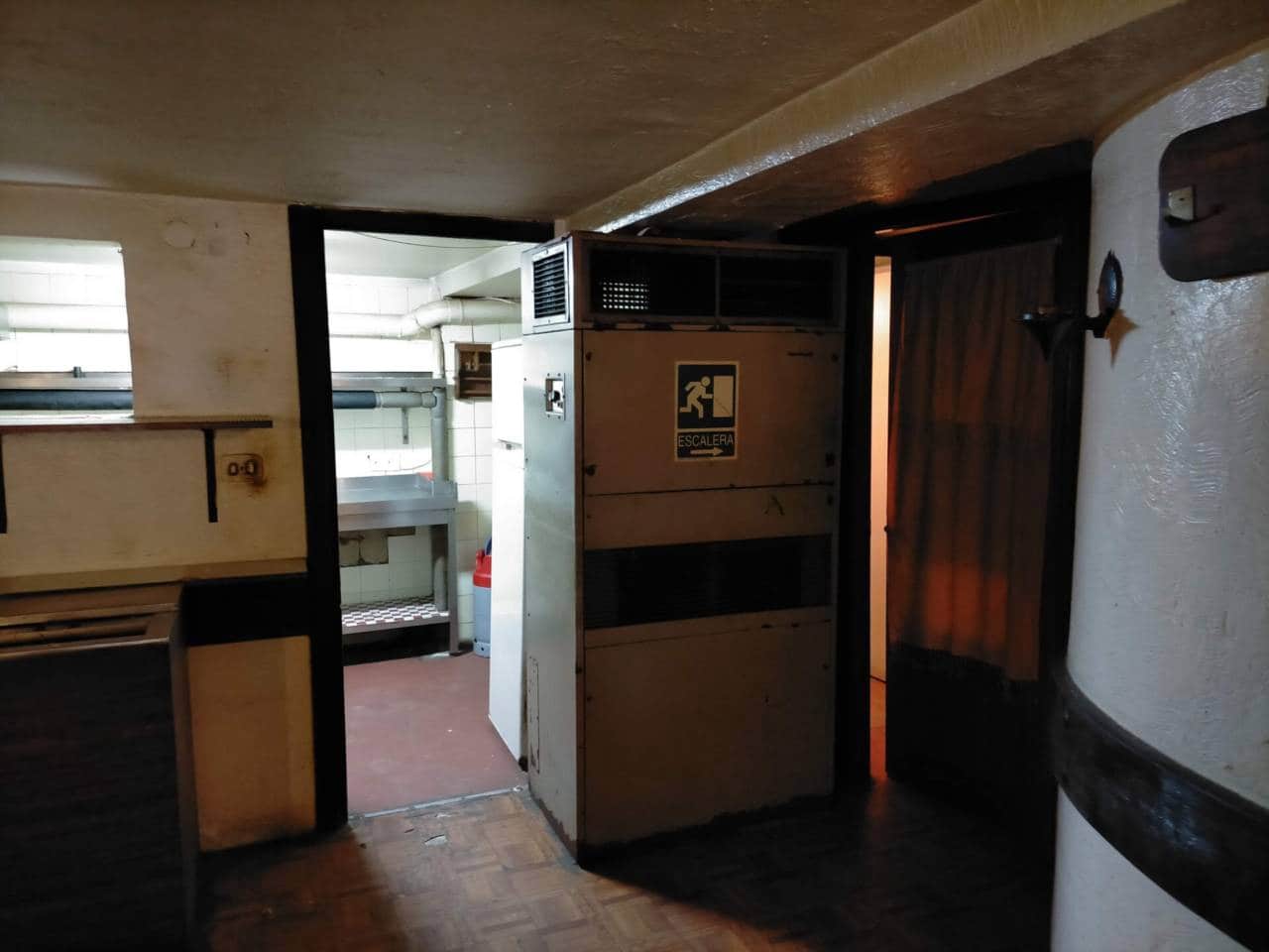 Kaupallinen myytävänä paikassa Bilbao - 110 000 € (Ref: 6466174)