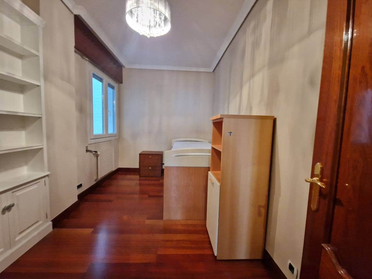 3 bedroom Flat for rent in Bilbao with garage - € 1,950 (Ref: 6637862)