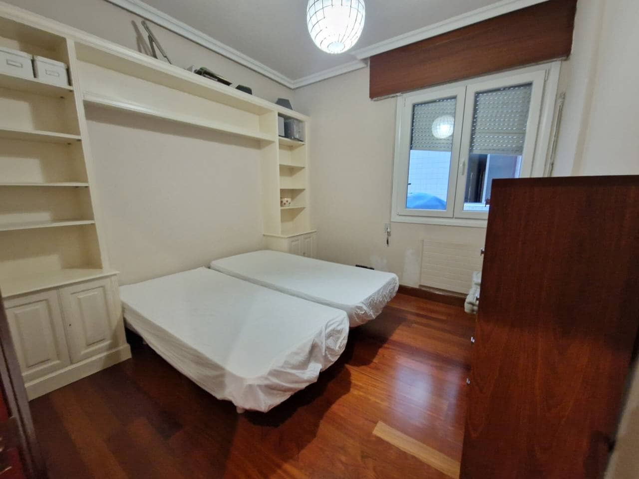 3 bedroom Flat for rent in Bilbao with garage - € 1,950 (Ref: 6637862)