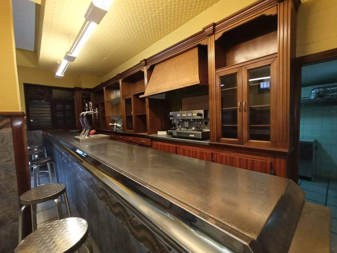 Commercial for sale in Bilbao - € 59,000 (Ref: 6667272)