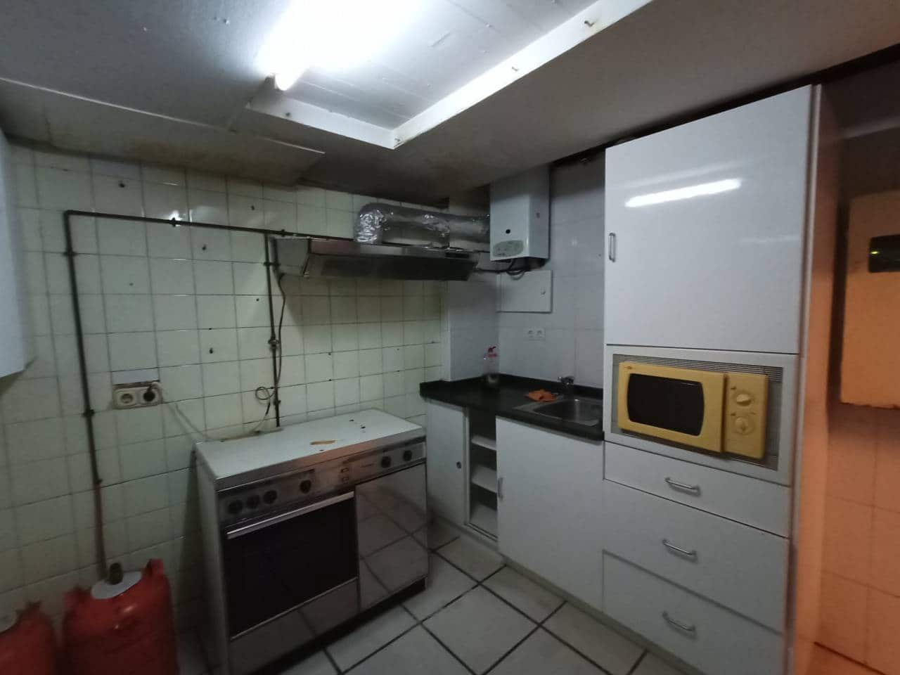 Commercial for sale in Bilbao - € 59,000 (Ref: 6667272)