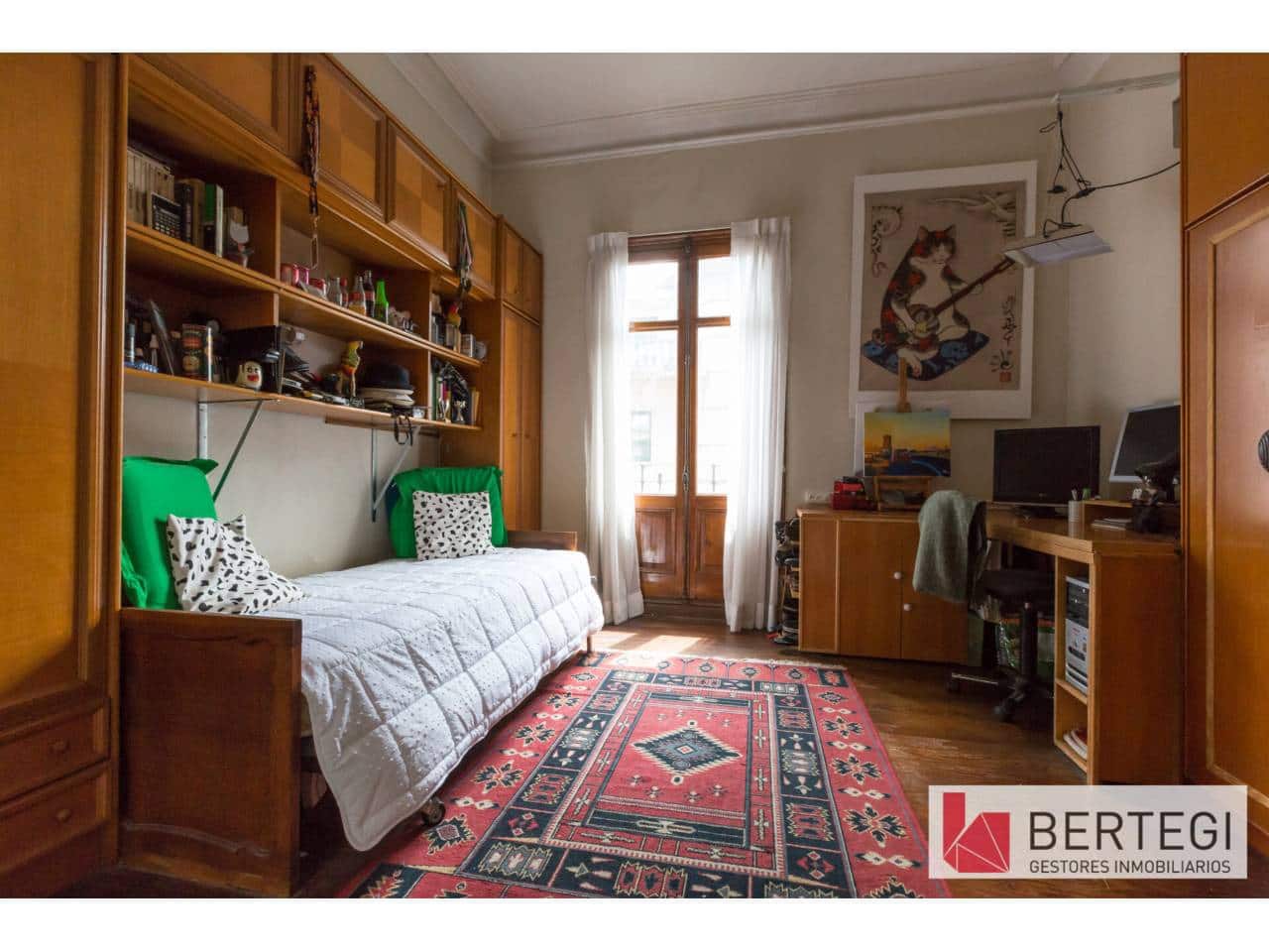 8 soveværelse Lejlighed til salg i Bilbao - € 840.000 (Ref: 6940111)