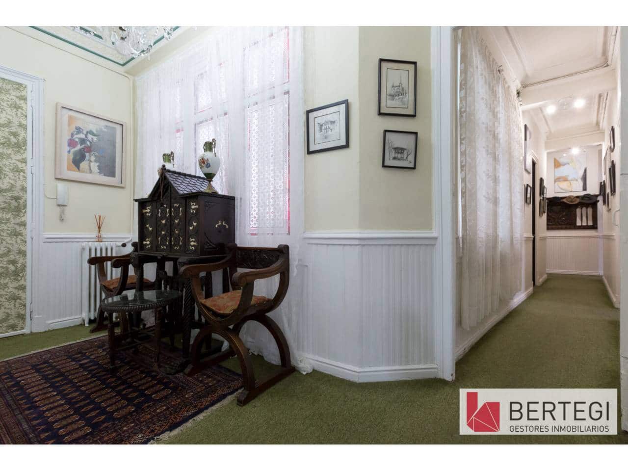 8 soveværelse Lejlighed til salg i Bilbao - € 840.000 (Ref: 6940111)