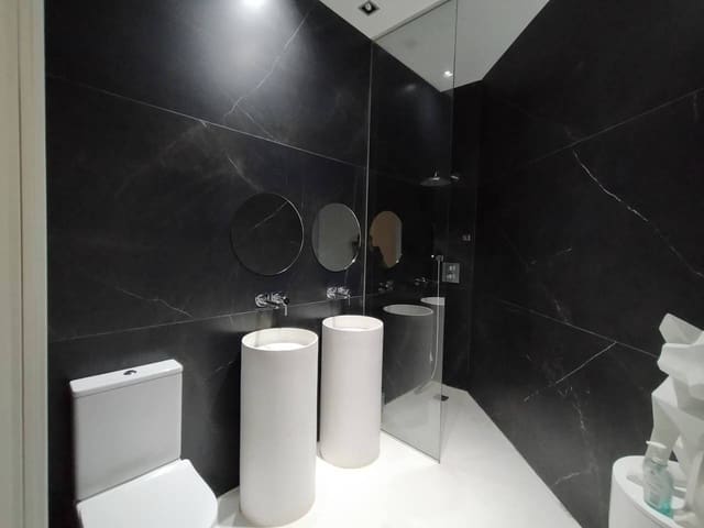 3 soveværelse Lejlighed til salg i Bilbao - € 695.000 (Ref: 6974948)