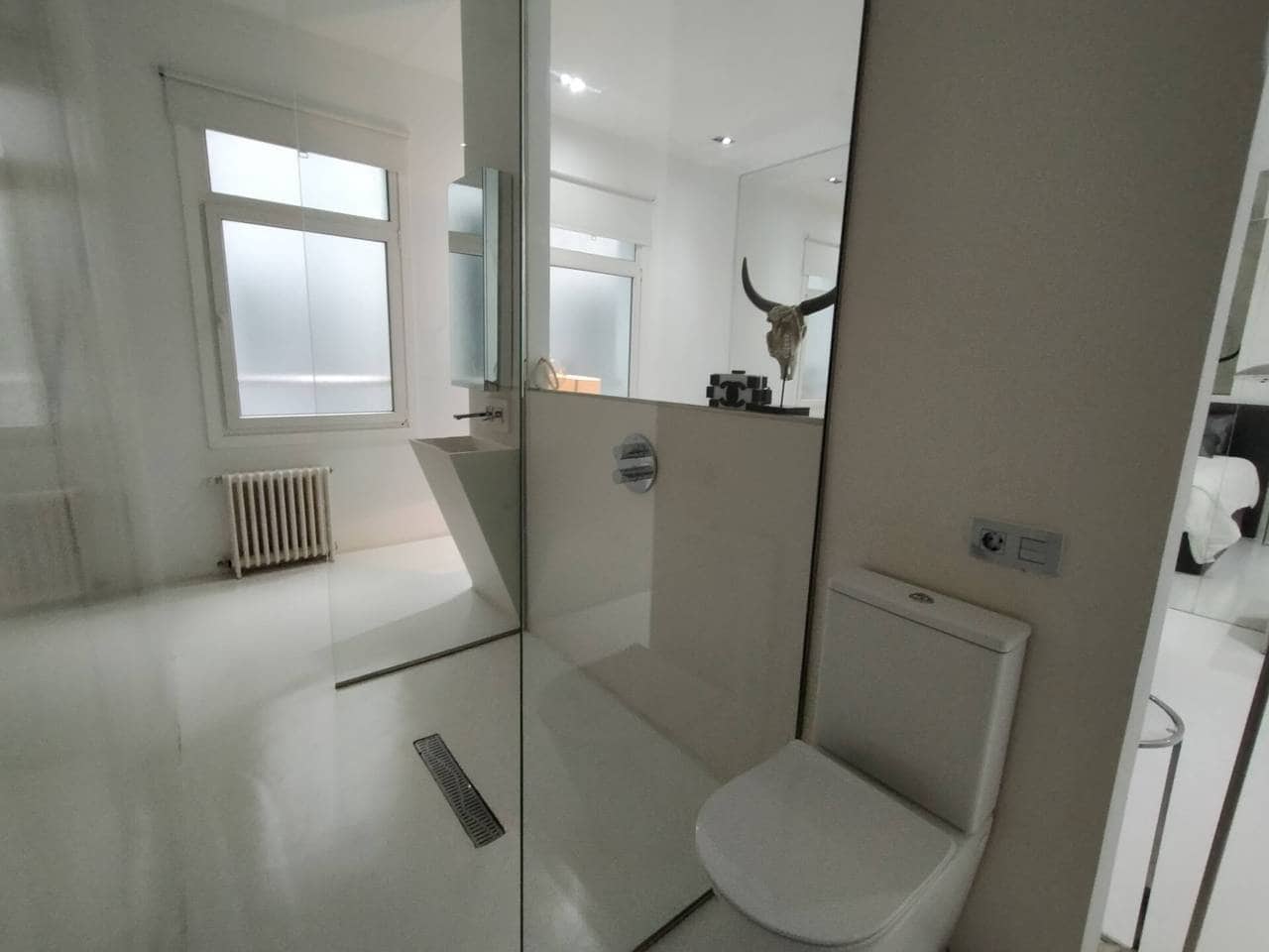 3 soveværelse Lejlighed til salg i Bilbao - € 695.000 (Ref: 6974948)