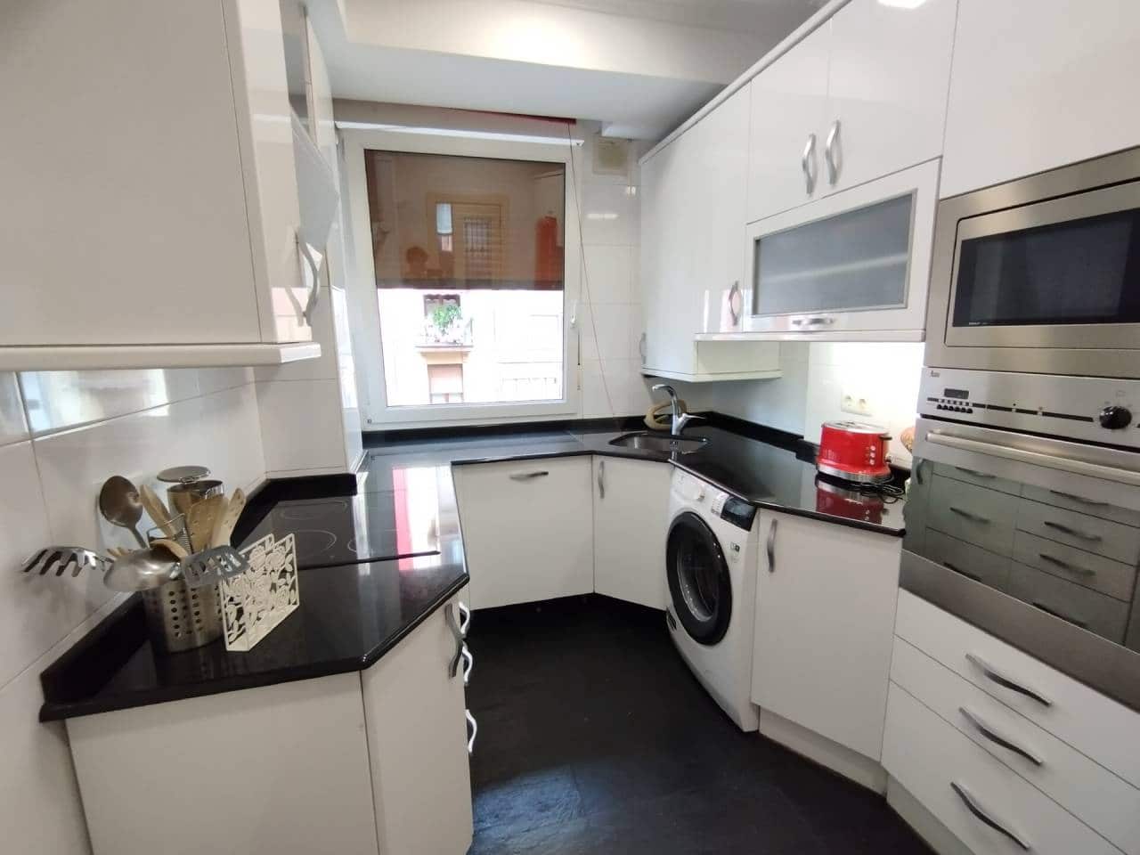 Appartement de 3 chambres à louer à Bilbao - 1 375 € (Ref: 6993855)