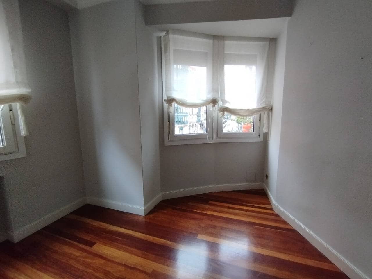 Appartement de 3 chambres à louer à Bilbao - 1 375 € (Ref: 6993855)