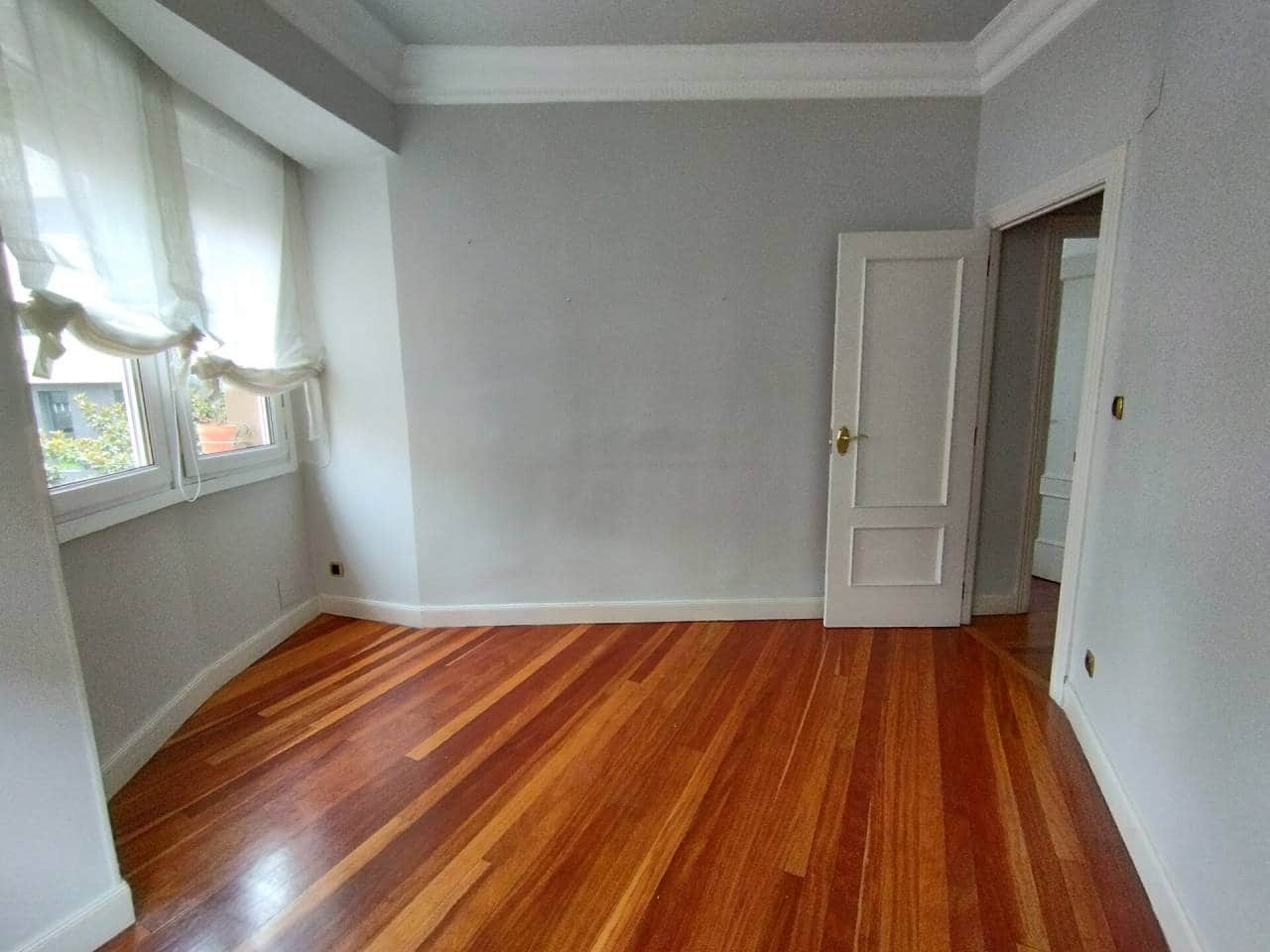 Appartement de 3 chambres à louer à Bilbao - 1 375 € (Ref: 6993855)
