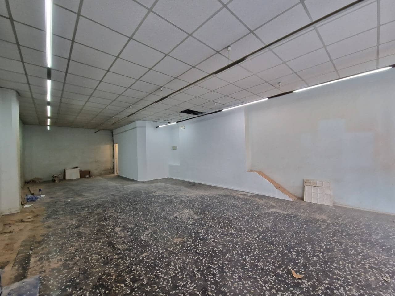 Kommersiell til salgs i Bilbao - € 310 000 (Ref: 7130095)