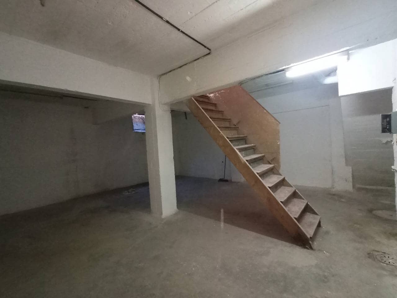 Kommersiell til salgs i Bilbao - € 98 000 (Ref: 7175983)