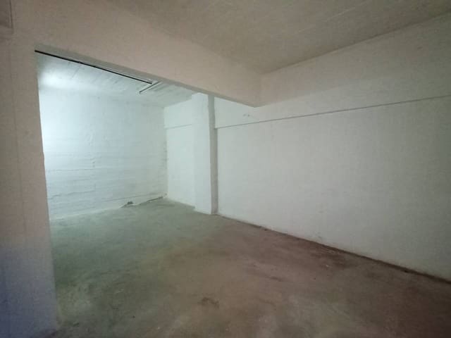 Commercial for sale in Bilbao - € 98,000 (Ref: 7175983)