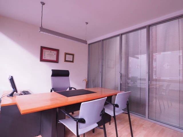 Office for rent in Bilbao - € 680 (Ref: 7291550)