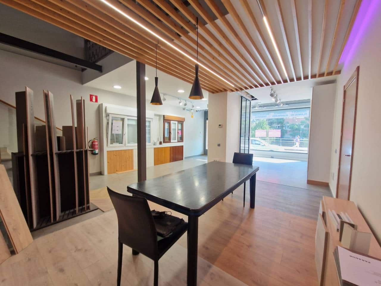 Erhverv til leje i Bilbao - € 1.900 (Ref: 7419284)