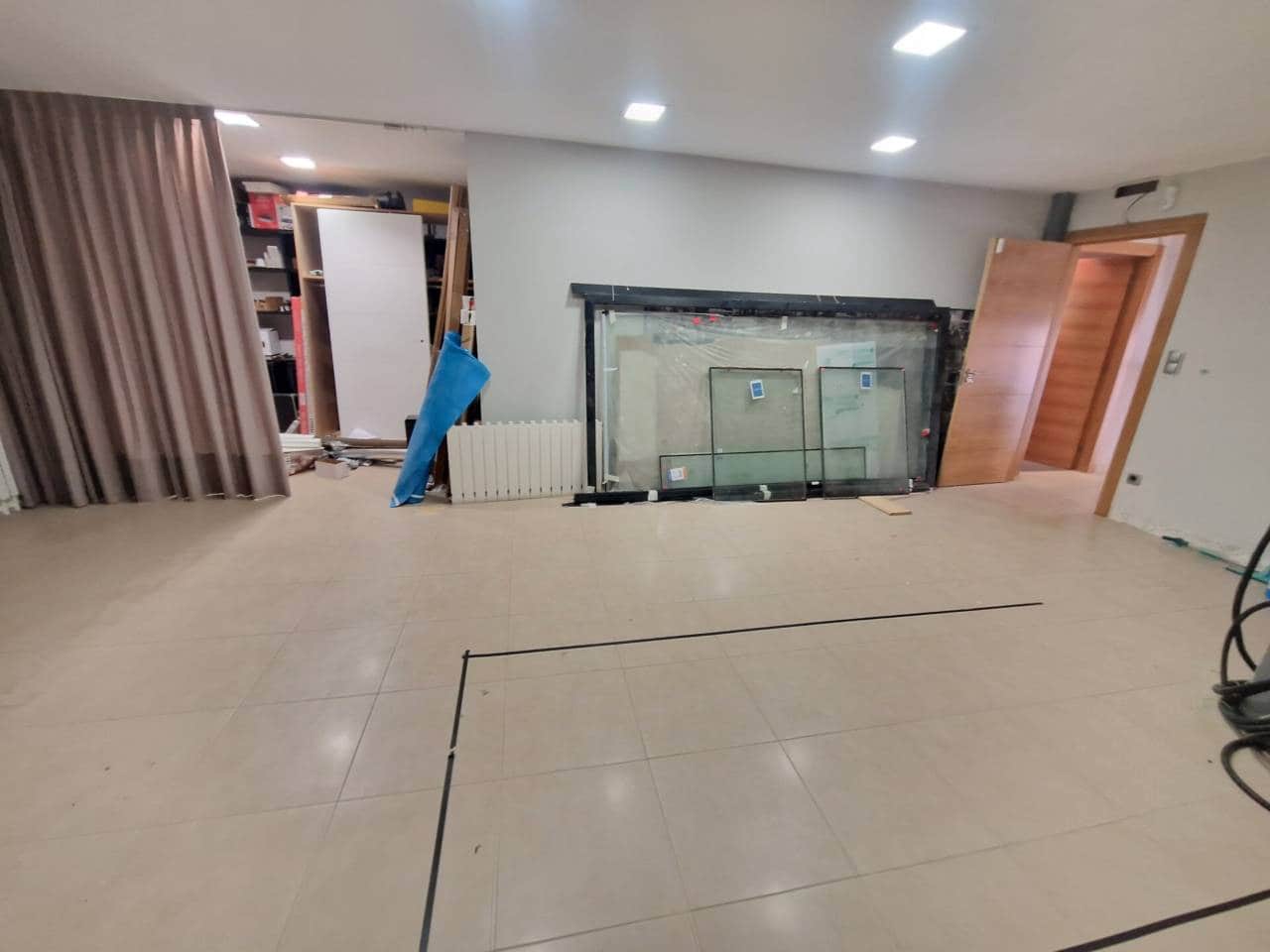 Erhverv til leje i Bilbao - € 1.900 (Ref: 7419284)