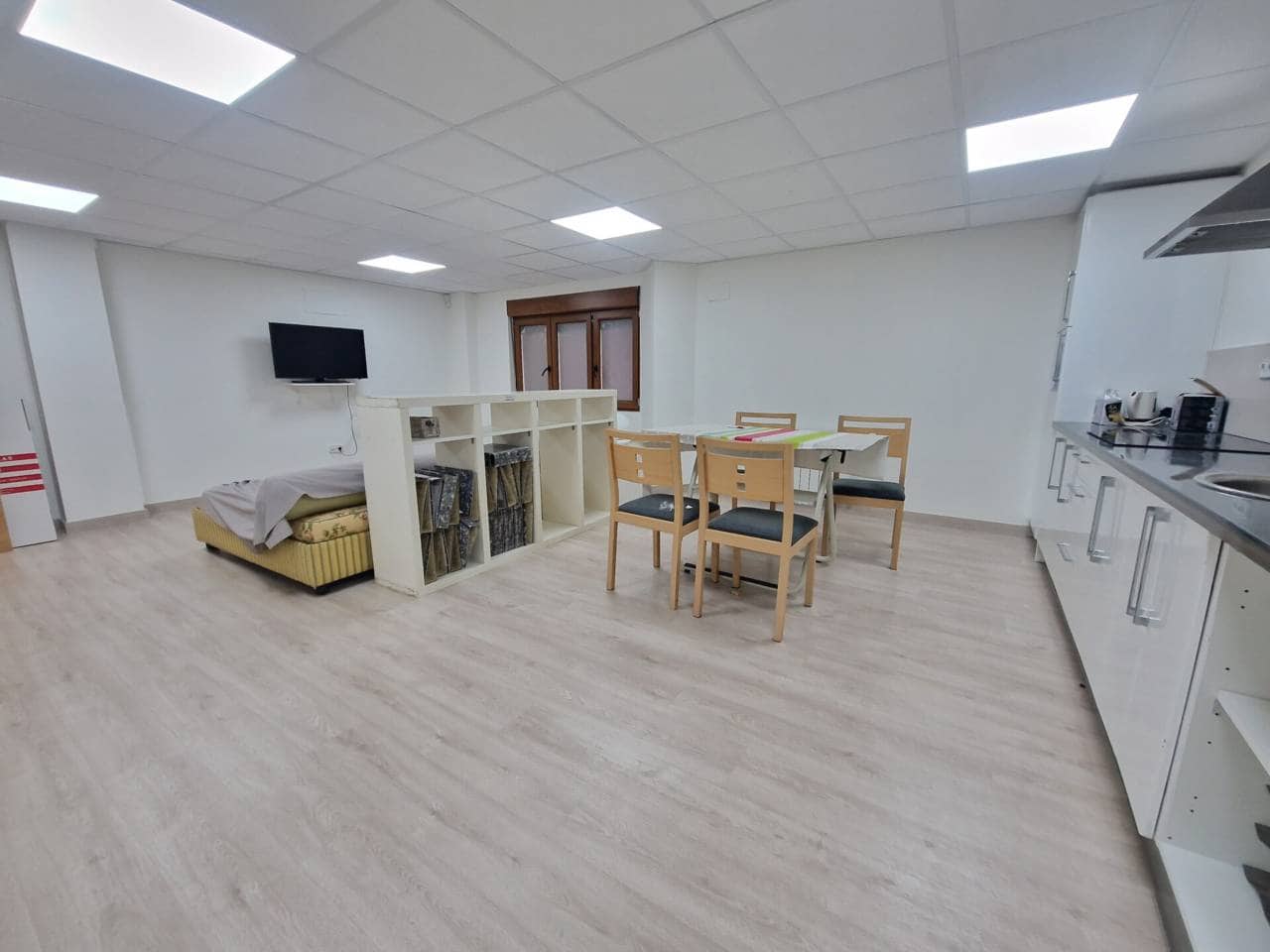 Erhverv til leje i Bilbao - € 1.900 (Ref: 7419284)